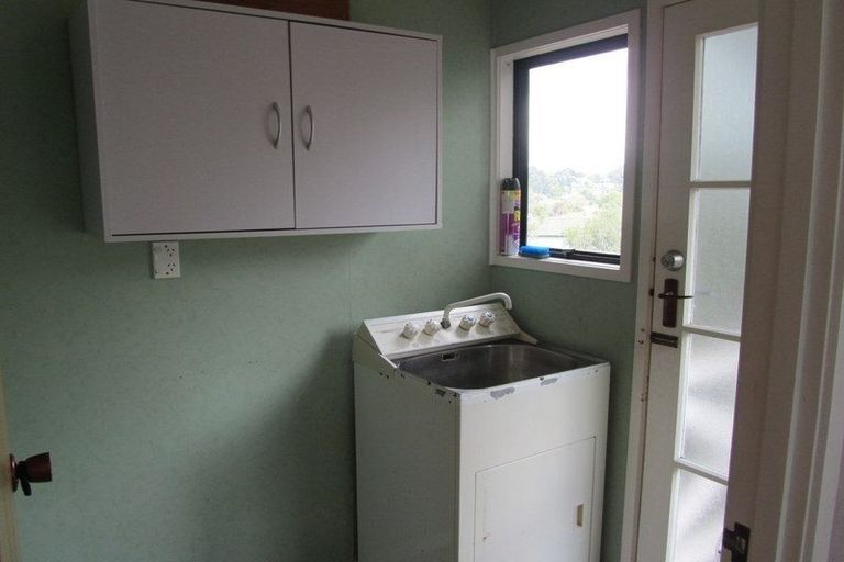 Photo of property in 2/76 Glenvar Road, Torbay, Auckland, 0630