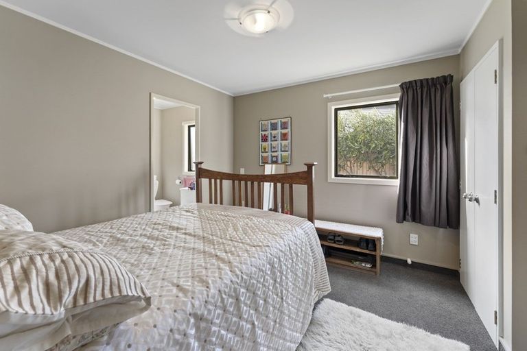 Photo of property in 8f Mckellar Court, Cromwell, 9310