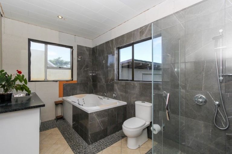 Photo of property in 147 Cracroft Street, Waitara, 4320