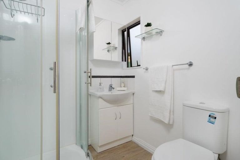 Photo of property in 9 Jacinta Grove, Swanson, Auckland, 0612