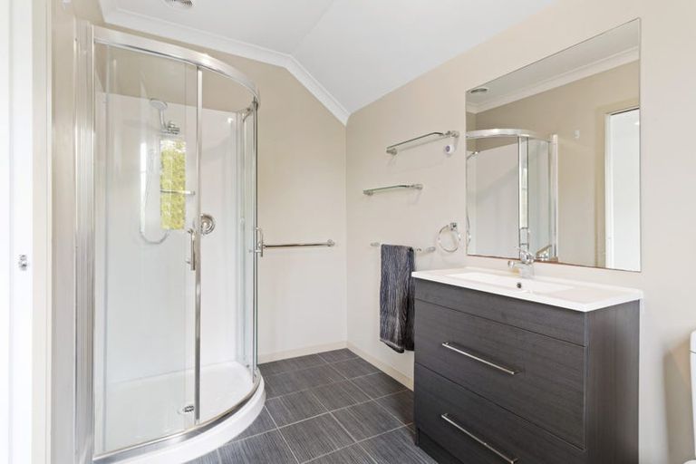 Photo of property in 6c Williams Place, Fairfield, Hamilton, 3214