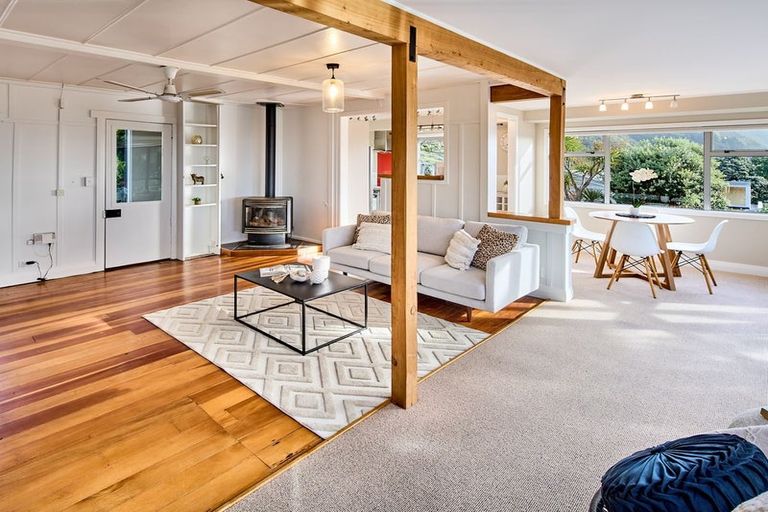 Photo of property in 83 Wellington Road, Paekakariki, 5034