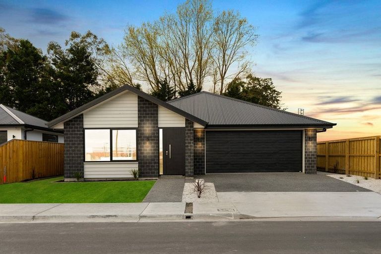 Photo of property in 73 Henshaw Street, Woodend, 7610