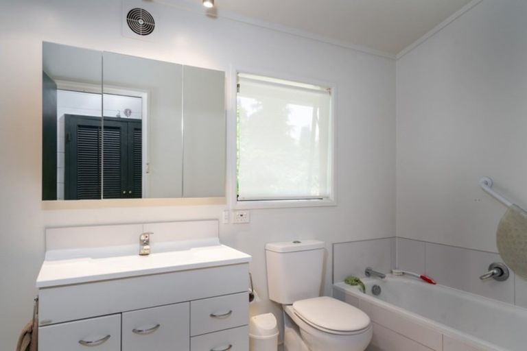 Photo of property in 759 Acacia Bay Road, Acacia Bay, Taupo, 3330