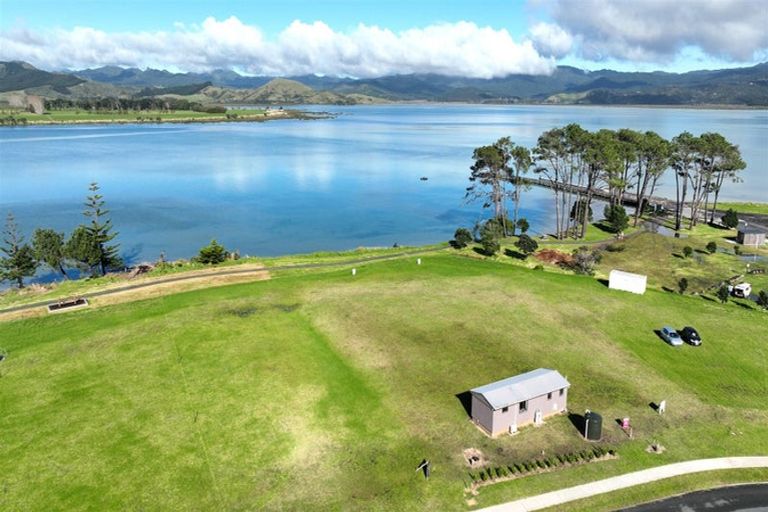 Photo of property in 10 Taniwha Place, Matarangi, 3592