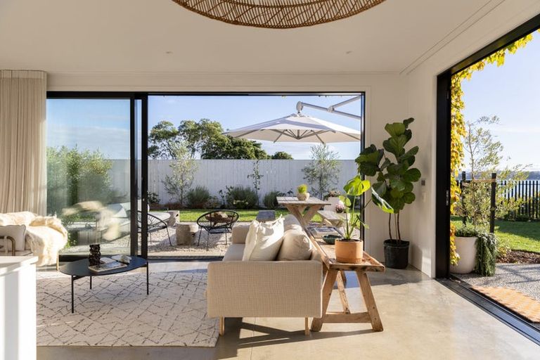 Photo of property in 6 Pine Ridge Terrace, Hauraki, Auckland, 0622