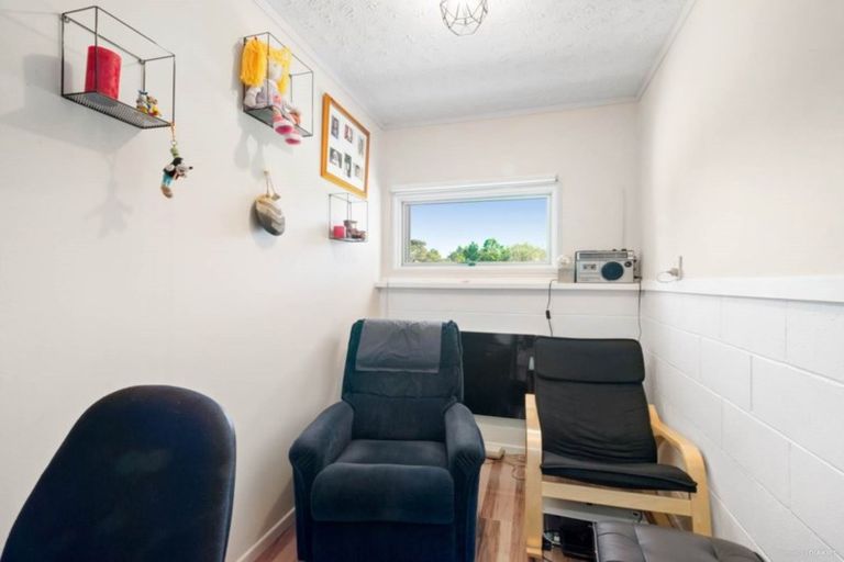 Photo of property in 44 Hiwihau Place, Glenfield, Auckland, 0629