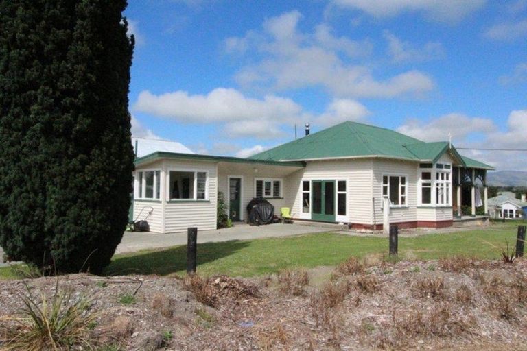 Photo of property in 2 Laura Street, Lumsden, 9730