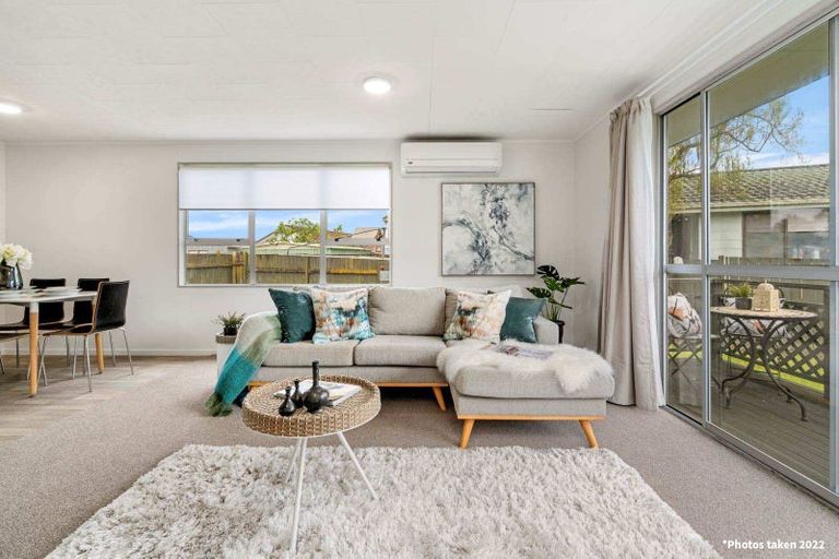 Photo of property in 1/164 Universal Drive, Henderson, Auckland, 0610