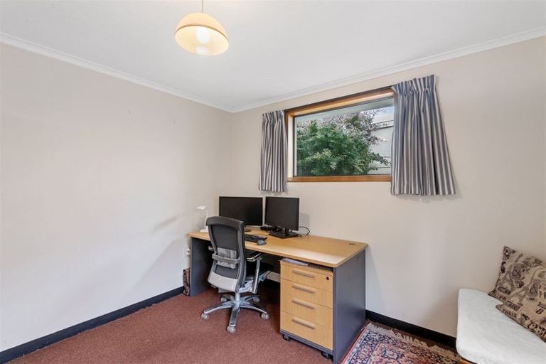Photo of property in 19 Joyce Crescent, Ilam, Christchurch, 8041