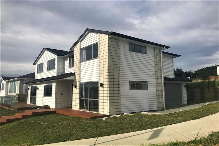 Photo of property in 19 Resolution Drive, Gulf Harbour, Whangaparaoa, 0930