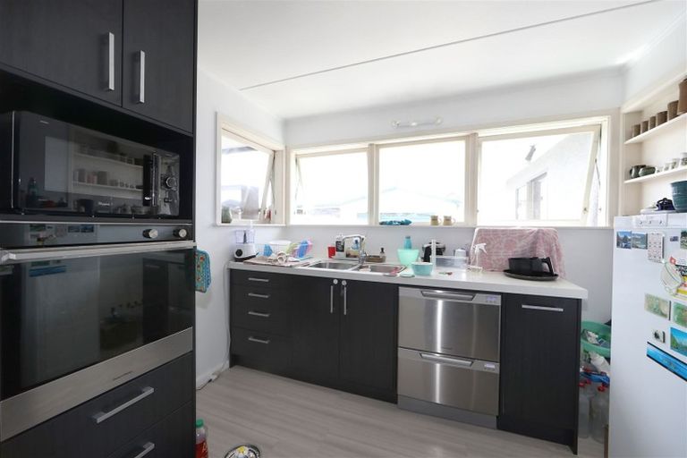 Photo of property in 1218 Norfolk Crescent, Mayfair, Hastings, 4122