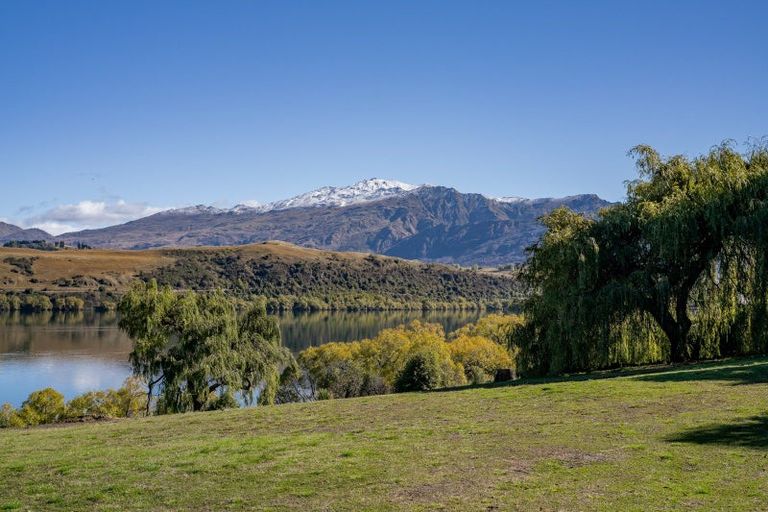 Photo of property in 71 Arrowtown-lake Hayes Road, Lake Hayes, Queenstown, 9371