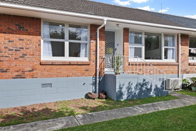 Photo of property in 2/33 Dominion Street, Takapuna, Auckland, 0622