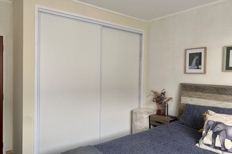 Photo of property in Hobson Court Flats, 42/70 Hobson Street, Thorndon, Wellington, 6011