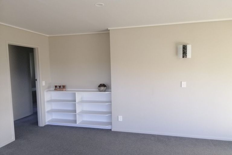 Photo of property in 2/7 Kathleen Place, Rainbow Point, Taupo, 3330