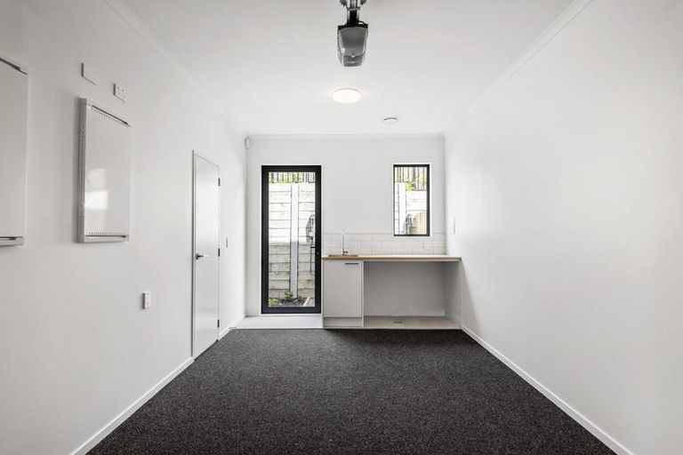 Photo of property in 36b Kukuwai Avenue, Red Beach, 0932