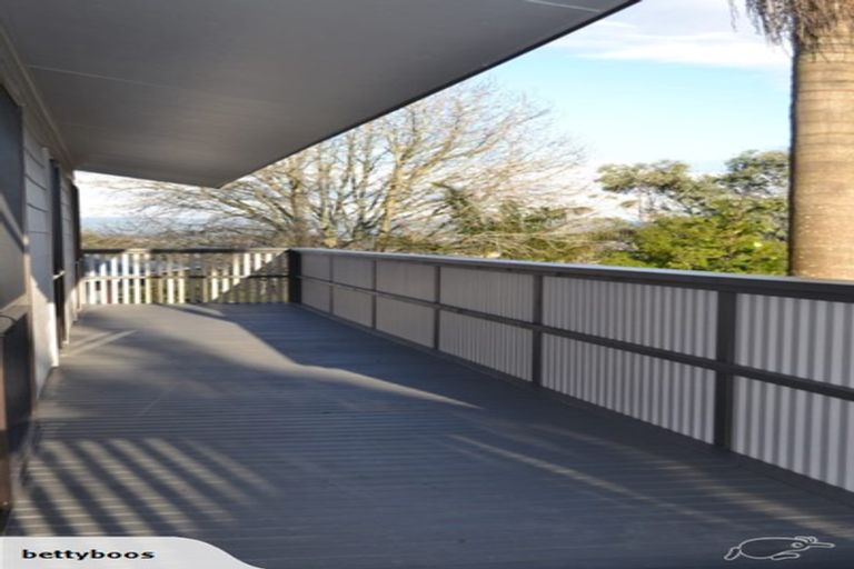 Photo of property in 12 Taylor Street, Ohauiti, Tauranga, 3112