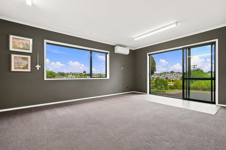 Photo of property in 2 Flavell Drive, Orewa, 0931