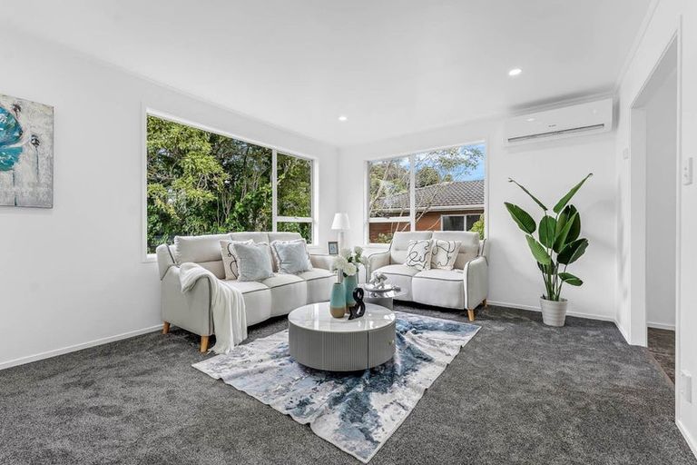 Photo of property in 25 Finn Place, Totara Vale, Auckland, 0629