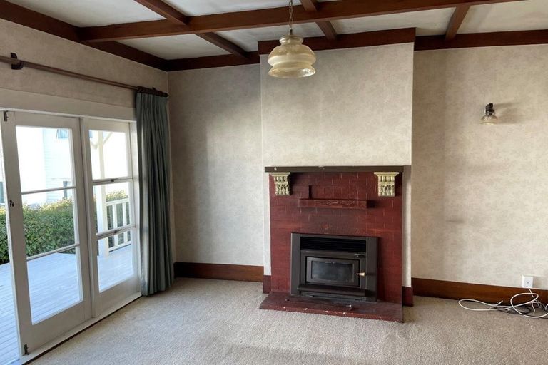 Photo of property in 182 Cambridge Road, Hillcrest, Hamilton, 3216