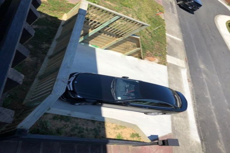 Photo of property in 27b Dominica Crescent, Grenada Village, Wellington, 6037