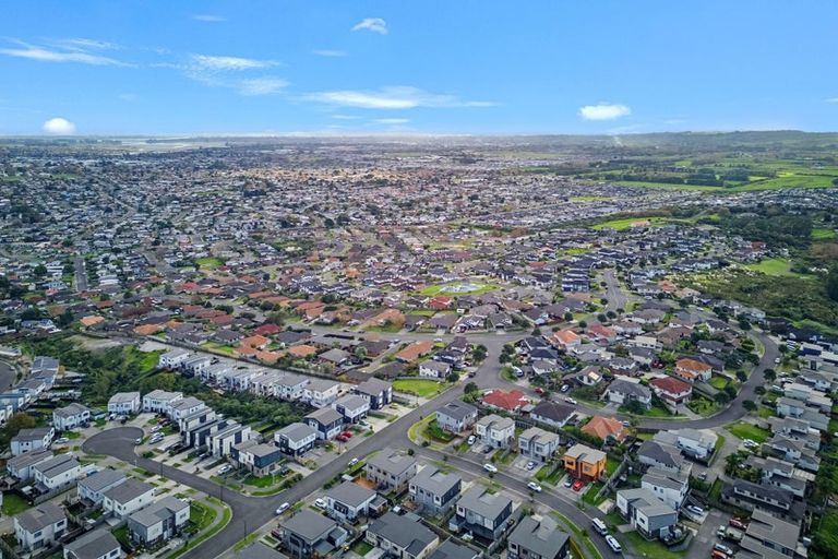 Photo of property in 5b Poruru Close, Papakura, 2110