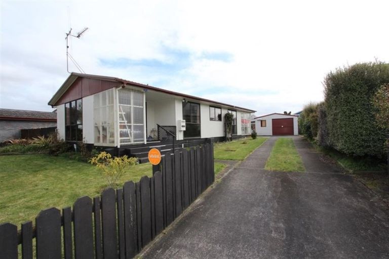 Photo of property in 34 Garland Drive, St Andrews, Hamilton, 3200