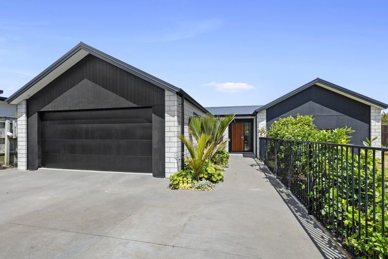Photo of property in 23 Nadine Stanton Drive, Bell Block, New Plymouth, 4312