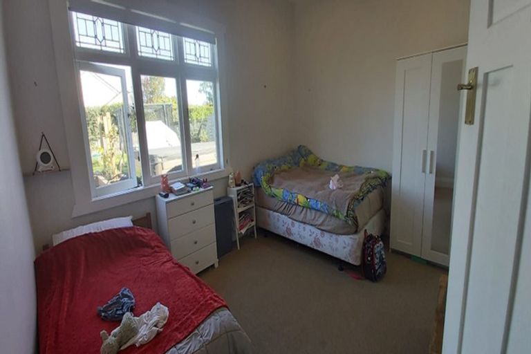 Photo of property in 9 Birkley Road, Bayswater, Auckland, 0622