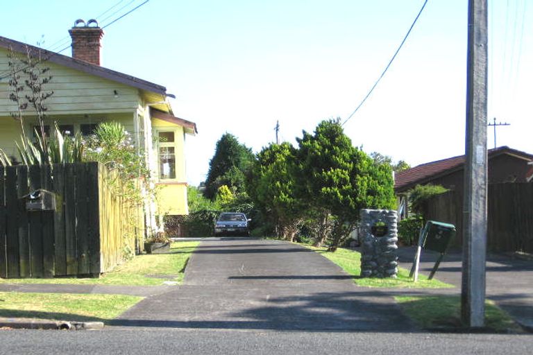 Photo of property in 3/17 Islington Avenue, New Lynn, Auckland, 0600