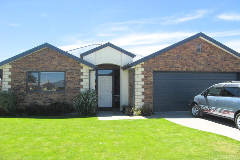 Photo of property in 11 Lassiter Green, Northwood, Christchurch, 8051