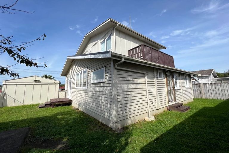 Photo of property in 1/4 Thompson Street, Mangere East, Auckland, 2024
