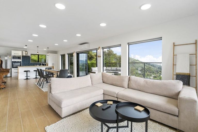 Photo of property in 32a Woodvale Grove, Fairfield, Lower Hutt, 5011