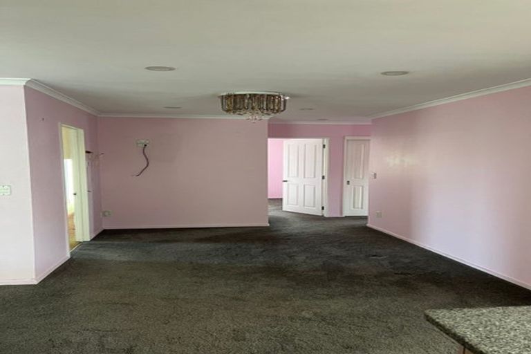 Photo of property in 99 Russell Road, Manurewa, Auckland, 2102