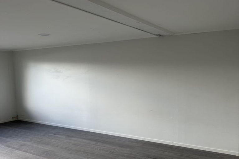 Photo of property in 29 Goodwood Drive, Goodwood Heights, Auckland, 2105