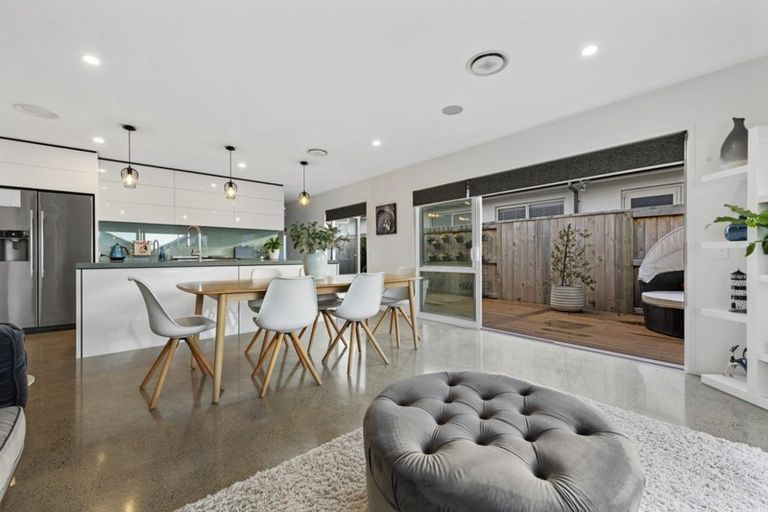 Photo of property in 74 Penetaka Heights, Pyes Pa, Tauranga, 3112