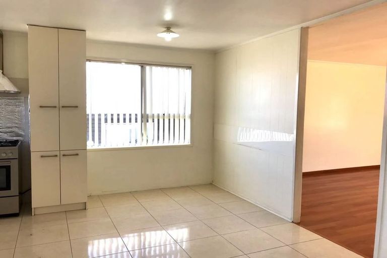 Photo of property in 53 Dissmeyer Drive, Clover Park, Auckland, 2019