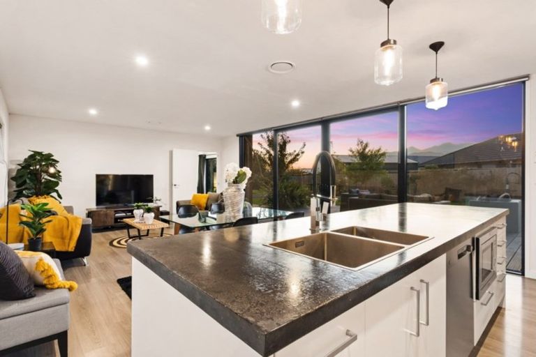 Photo of property in 72 Risinghurst Terrace, Lower Shotover, Queenstown, 9304