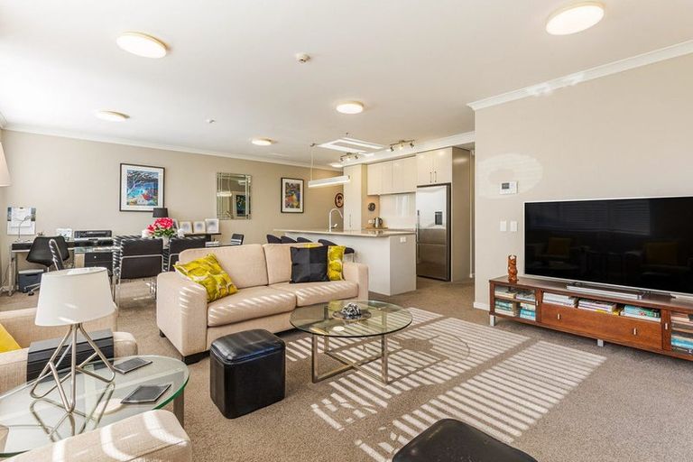 Photo of property in 86 Rewa Rewa Lane, Orewa, 0931