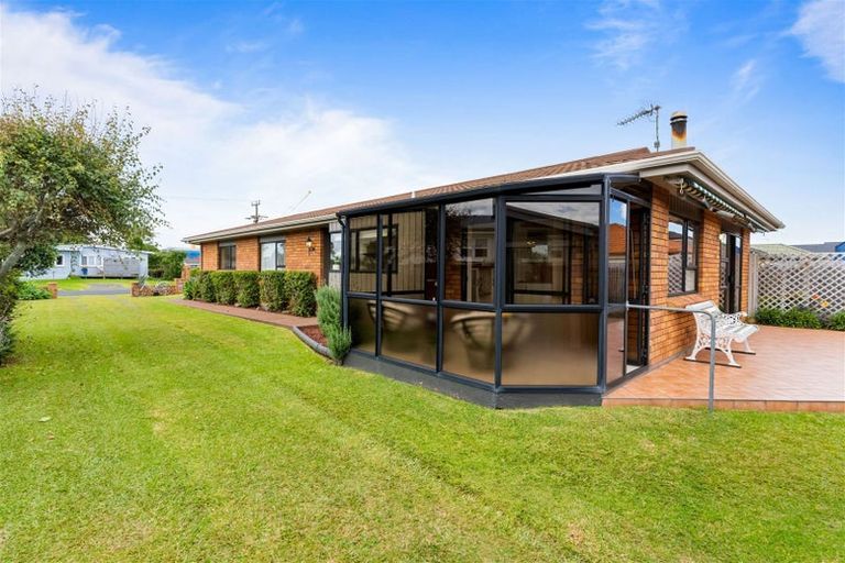 Photo of property in 31 Weiti Road, Orewa, 0931