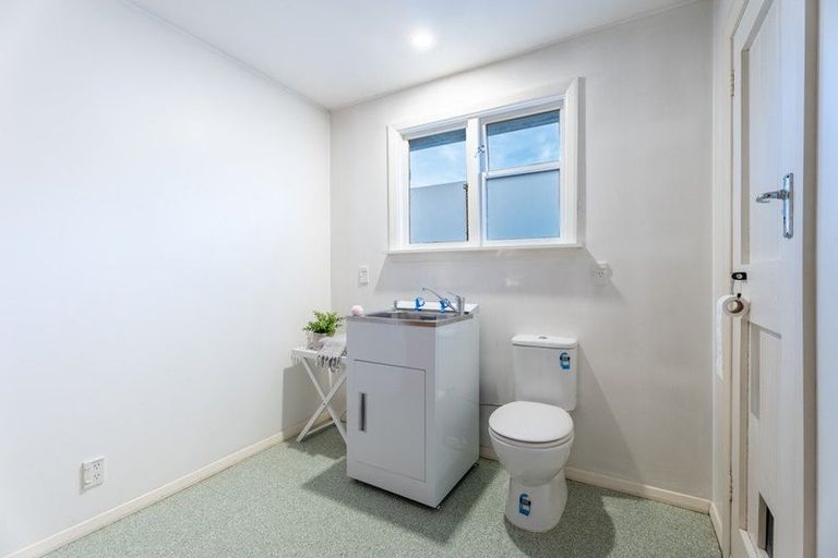 Photo of property in 149 Avonhead Road, Avonhead, Christchurch, 8042