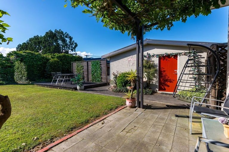 Photo of property in 16 Hughes Street, Waimate, 7924