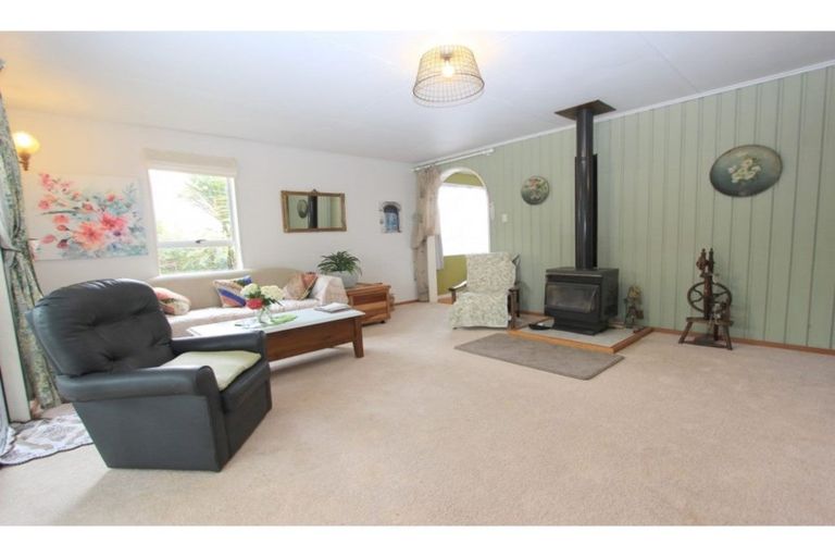 Photo of property in 38 Holdaway Street, Riversdale, Blenheim, 7201