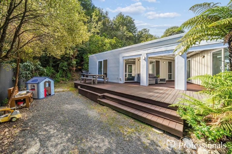 Photo of property in 97 Tawhai Street, Stokes Valley, Lower Hutt, 5019