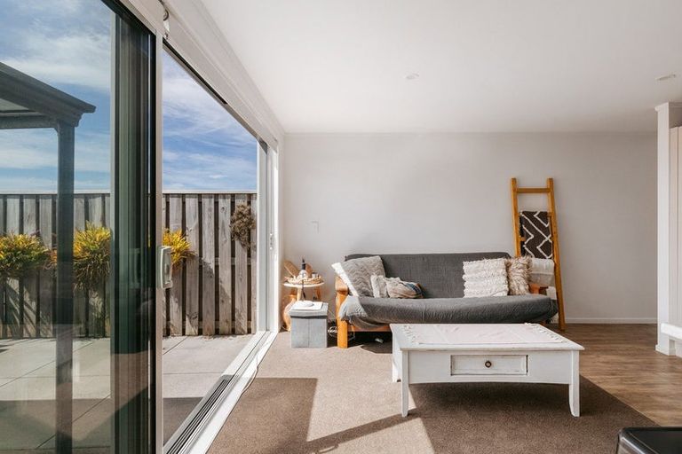 Photo of property in 31 Reynolds Place, Papamoa Beach, Papamoa, 3118