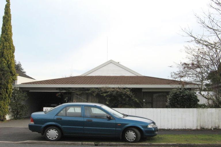 Photo of property in 61 Sare Crescent, Fairfield, Hamilton, 3214
