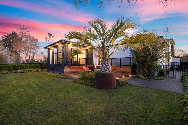 Photo of property in 22b Strowan Road, Strowan, Christchurch, 8052