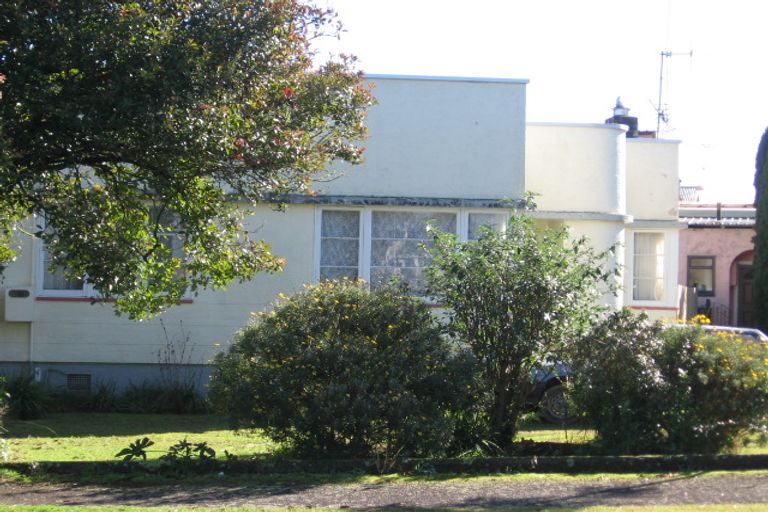 Photo of property in 1 Bledisloe Terrace, Hamilton East, Hamilton, 3216