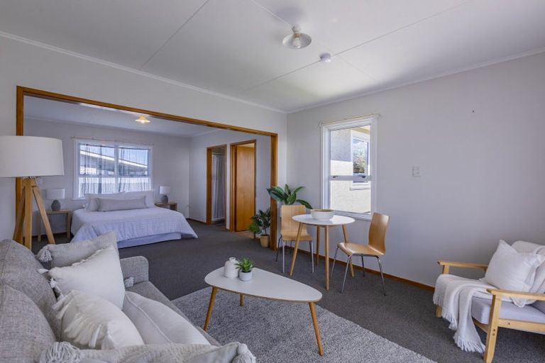 Photo of property in 11 Jull Crescent, Waipukurau, 4200